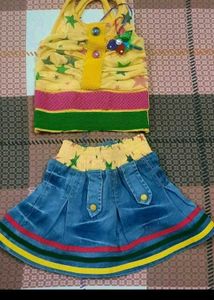 47. Cute Star Print Top &amp; Denim Skirt Set