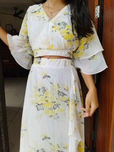 White Floral Print Crop Top &amp; Skirt Set