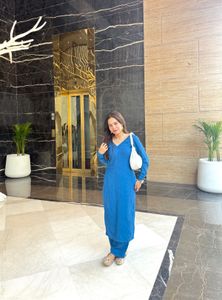 Elegant Blue Long Sleeve Dress