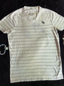 Abercrombie &amp; Fitch Striped V-Neck T-Shirt