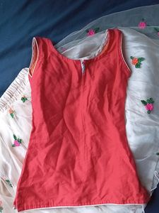 Donation Box 1 Year Girl's Middi And 2 Year Girls' 2 Skirts