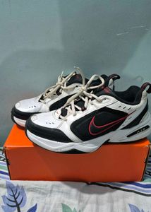 Nike Air Monarch IV ORIGINAL