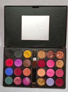 ADS-PRO Eyeshadow Palette 24 Shades