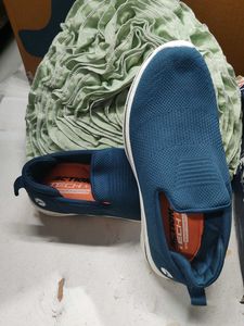 Action sports running shoes women
