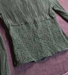 Green Pleated Button-Up Top &amp; Denim Jeans