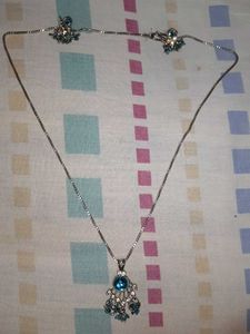 Elegant Blue Pendant Necklace with Earrings