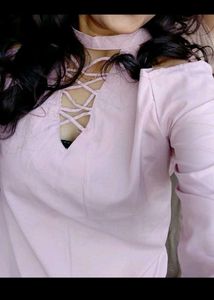 pink top