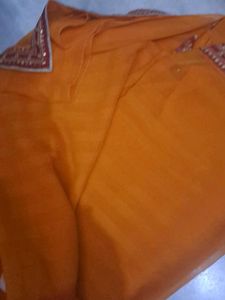 used Beautiful Maroon  orange Bandhani Saree
