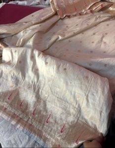 Beautiful Silk saree with Blouse (Women’s)