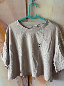 Cute cropped t-shirt