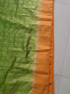 Green &amp; Gold Floral Saree