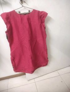 Embellished Pink Kurta with beautiful golden borde