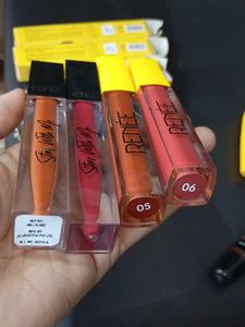 Renee Makeup Collection *8