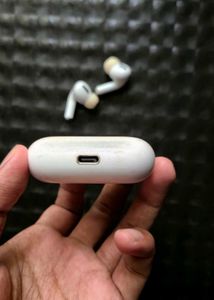 earbuds