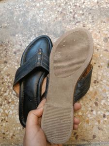 Classic Black Toe-Ring Sandals
