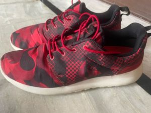 Nike Roshe Camo Sneakers