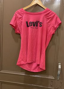 Levi's Pink Graphic T-Shirt