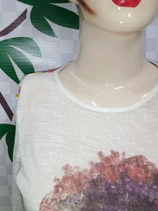 (977)Graphic Print Mesh Top