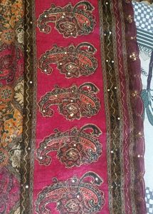 linen Embellished Paisley Print Saree