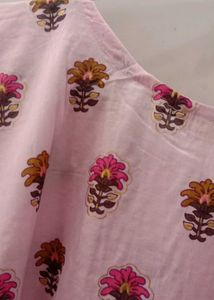 PINK PRINTED KAFTAN KURTI.