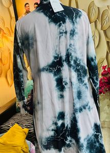 Stylish Tie-Dye Kurta with Embellishments