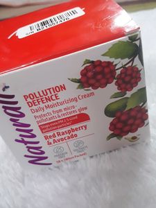 Naturali Pollution Defence Daily Moisturizing Crea