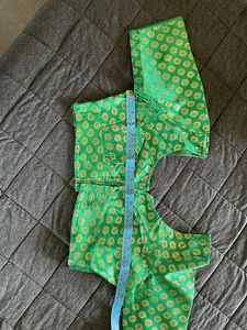 Vibrant Green Brocade Print  Ghagra oodna