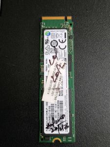 Samsung PM961 NVMe SSD 512GB