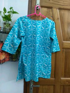 Stylish Blue Geometric Print Kurta