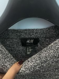 Patterned Crew Neck Sweater