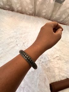 Star Cutout Bangle Bracelet