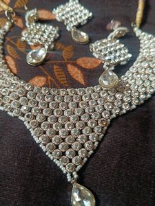 White Set Necklace