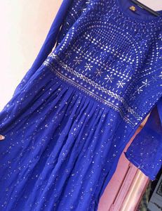 Brand New.. Nairacut 2 Pc Set