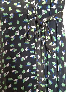 Chic Wrap Dress with Abstract Print