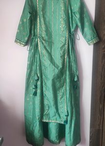 Janasya Gown