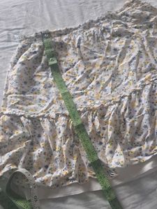 Flowy Floral Print Tiered Skirt