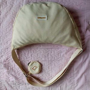 Daping Cream Crossbody Bag with Pouch