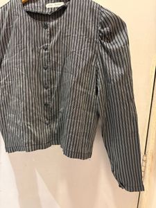 Beautiful Striped  crop shirt