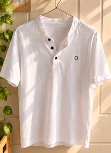 Urban plus White tshirt