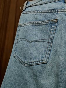 Light Wash Straight Leg Jeans