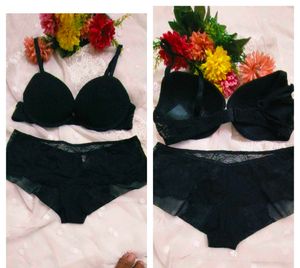 Black Lace Bra & Panty Set