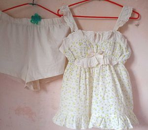 Floral Lace Trim Cami Top