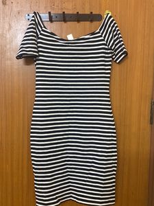 H&M Short Dress Knee Length