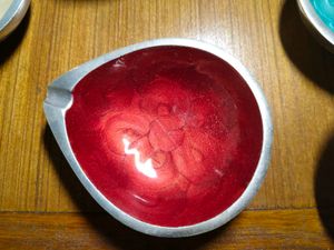 Set of 6 Enamel Bowls(FREE light)