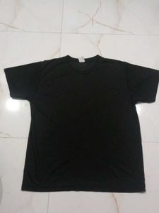 Classic Black T-Shirt xl size