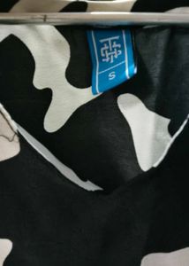 Stylish Black &amp; White Print Top