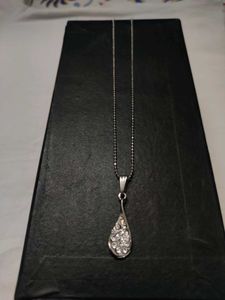 Sparkling Teardrop Pendant Necklace