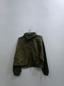 🇹🇼 Avia Imported Crop Jacket