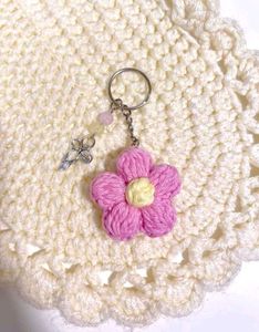 puff flower keychain 😍