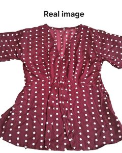 Chic Polka Dot V-Neck Peplum Top